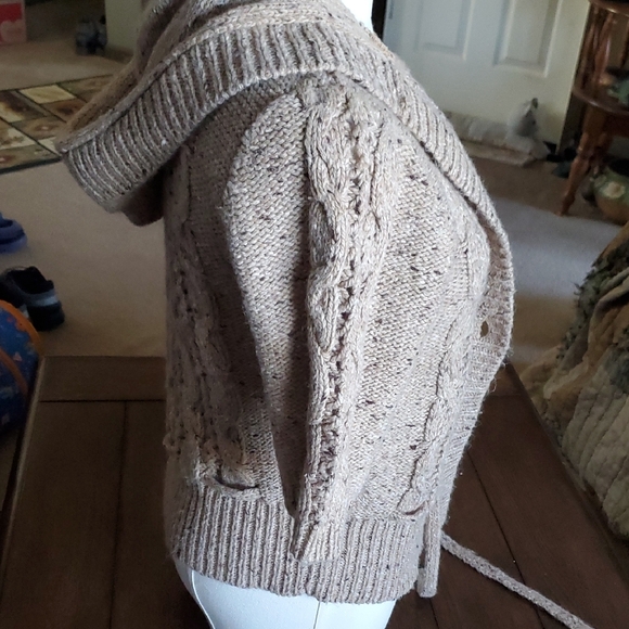 American Rag Tan Cable Knit Cardigan - Picture 4 of 10